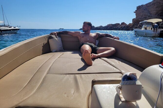 Boat Rental Without License in Ibiza and San Antonio - An In-Depth Look at What to Expect