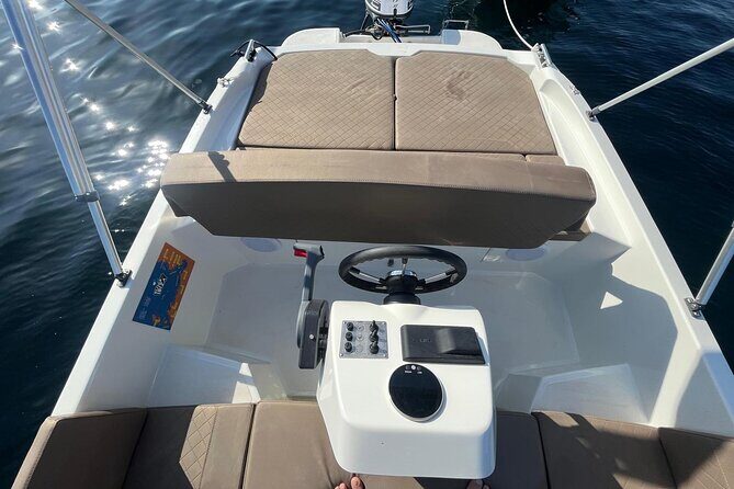 Boat Rental Without License in Ibiza and San Antonio - FAQs