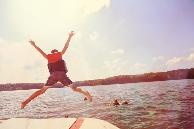 Boat Rentals Without Licence Review - Meeting Point and Location