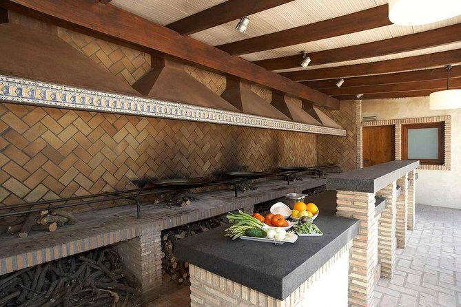 Boat Tour and Paella tasting in Valencia (Booking 2 weeks before) - The Sum Up