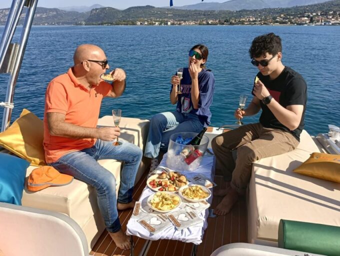 BOAT TOUR GARDA LAKE - Frequently Asked Questions