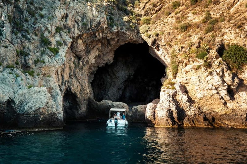 Boat Tour: Grotta dell'Amore - Taormina - Isola Bella - Grotta Azzurra - Isola Bella: Nature’s Masterpiece