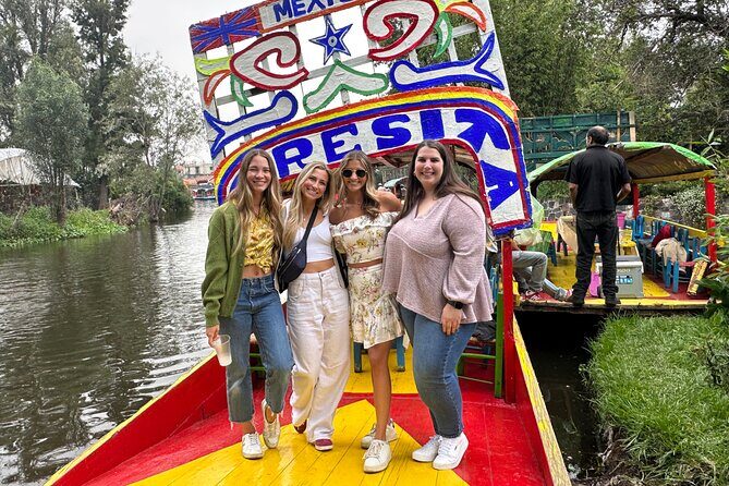 Boat Tour in Mexico City and Live Guide Drinks and Tacos - Practical Tips for Travelers