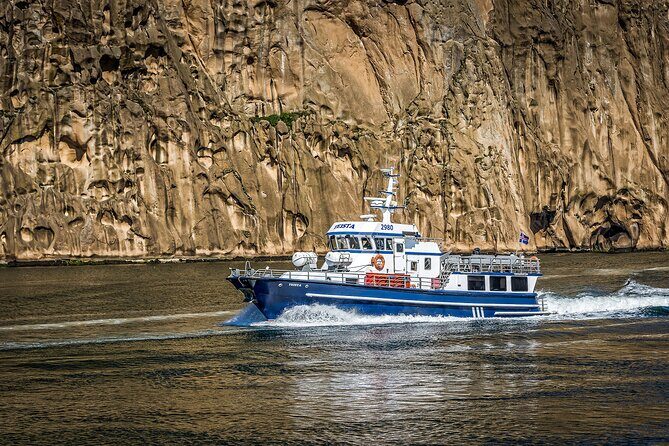 Boat Tour in Vestmannaeyjar - Exploring the Boat Tour in Vestmannaeyjar: An Authentic Icelandic Adventure
