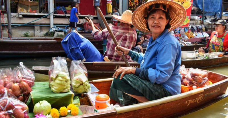 Boat Tour of Damnoen Saduak Floating Market - Exploring the Damnoen Saduak Floating Market