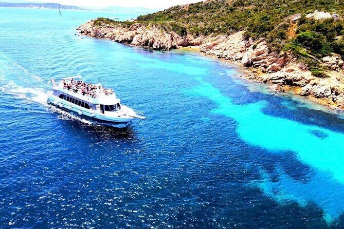 Boat tour of the La Maddalena Archipelago - An In-Depth Look at the La Maddalena Archipelago Boat Tour