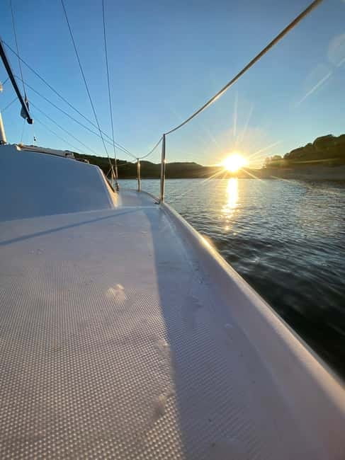Boat trip  on the San Juan reservoir, Madrid - Key Points