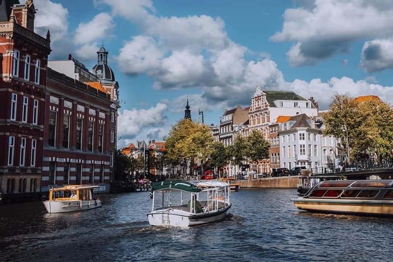 Boat trip through the canals of Amsterdam with Spanish guide - The Sum Up: Why This Canal Tour Is a Smart Choice