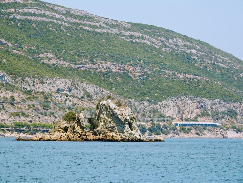 Boat Trip to the Caves Sesimbra - Key Points