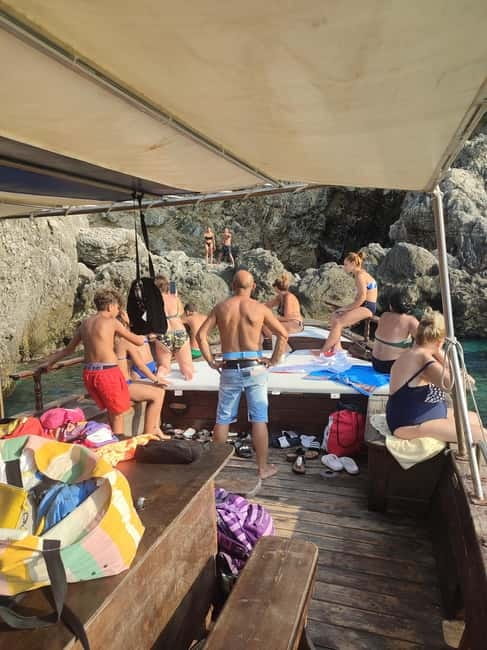 Boat trip with Pathos - What We Like and What to Consider
