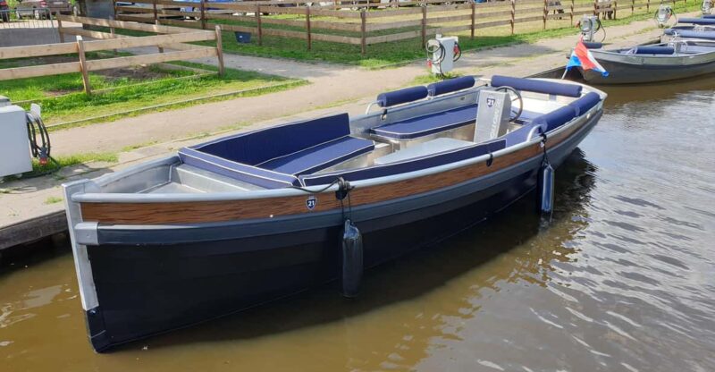 Boatrental 2 Hours 12 Person With Steeringwheel and Cushions - Reservation Process