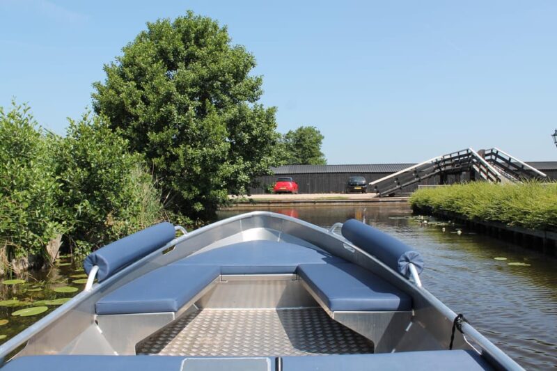 Boatrental 2 Hours 8 Person With Steeringwheel and Cushions - Good To Know