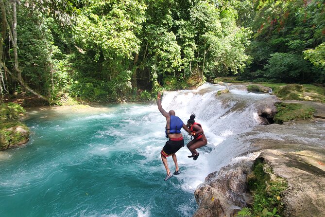 Bob Marley Nine Mile and Blue Hole From Montego Bay - Bob Marleys Birthplace