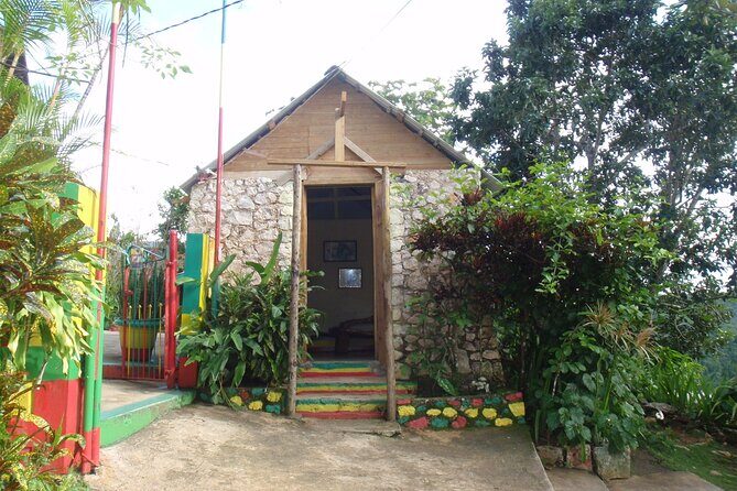 Bob Marley Nine Miles, sightseeing and local food and fruit stop - Who Will Love This Tour?