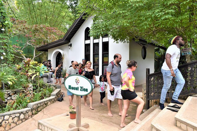 Bob Marley's Nine Mile Day-Trip with Admission & Guided Tour from Falmouth - Unveiling Bob Marleys Nine Mile Tour: An Authentic Journey into Jamaica’s Music Legend’s Roots