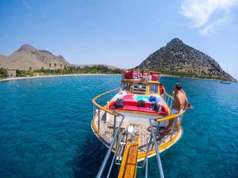 Bodrum boat trip starting from Gümbet beach - Who Will Love This Experience?