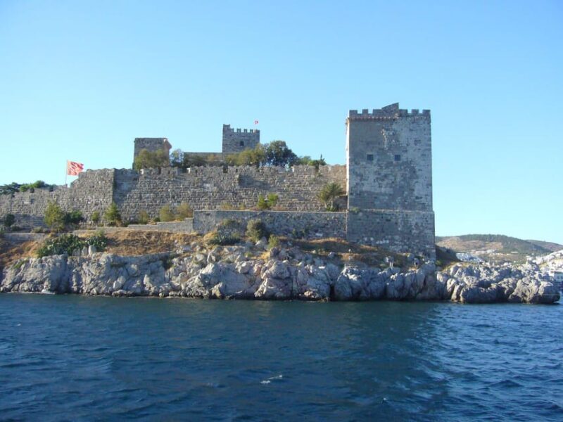 Bodrum: Pirate Boat Trip with Lunch and Swim Stops - Authentic Traveler Perspectives