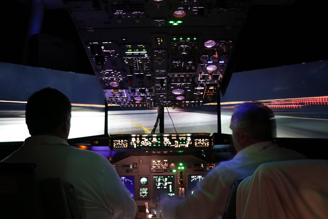 Boeing 737 Flight Simulator Experience - Meeting Point and Operating Hours