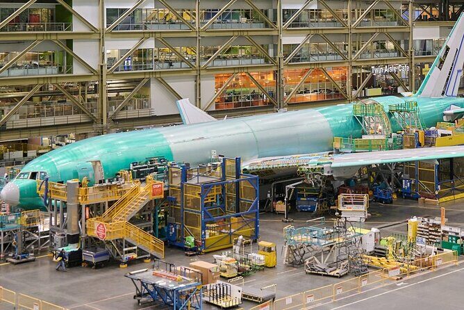 Boeing Factory Tour Experience - Key Points