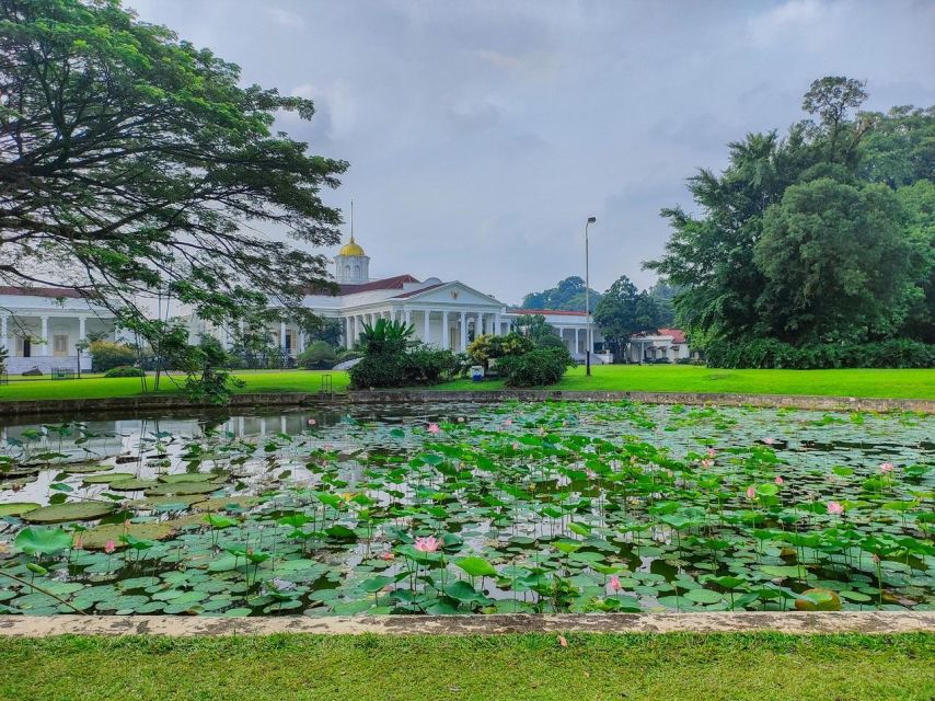 Bogor: Private Car Charter With Driver in Group by Van - Key Points