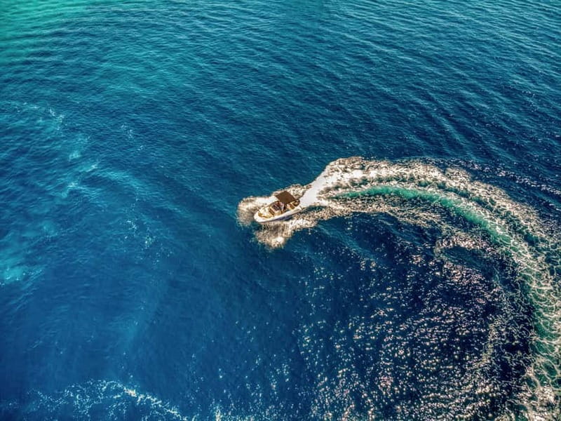 Boka bay/Blue cave speedboat tour for a lifetime memories - Key Points