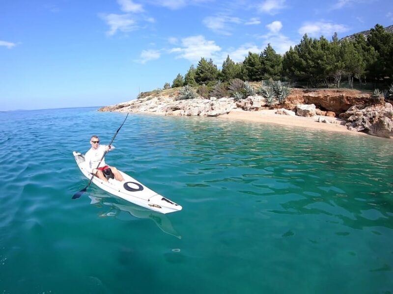 Bol: Zlatni Rat Beach Kayak Tour with Snorkeling - Key Points