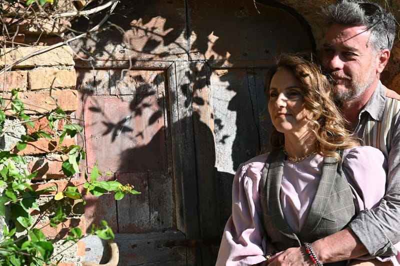 BOLGHERI and surroundings: tour in a VINTAGE CONVERTIBLE with professional PHOTO service - The Sum Up