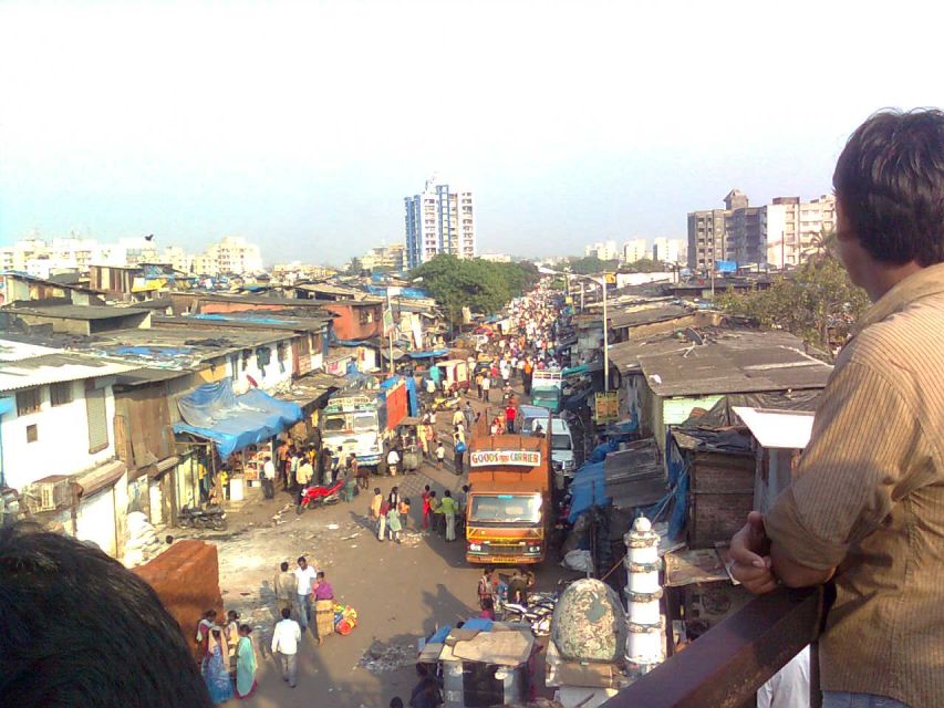 Bollywood Tour With Slum Tour & Dance Show - Key Points
