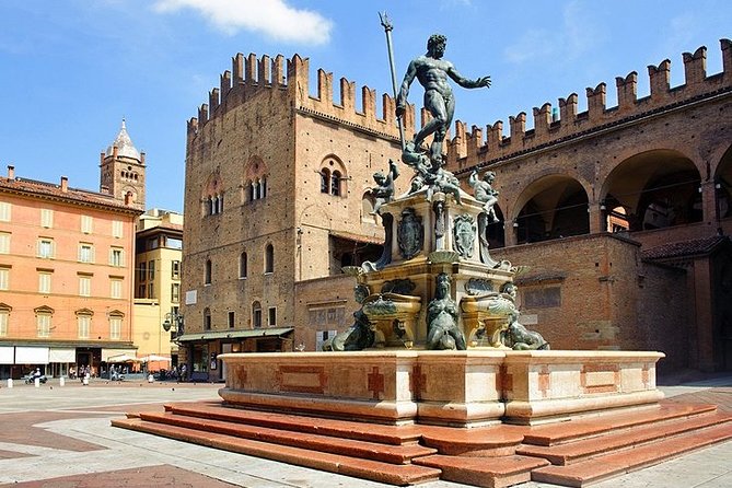 Bologna Airport Transfers : Bologna City to Bologna Airport BLQ in Luxury Van - Pricing and Cancellation