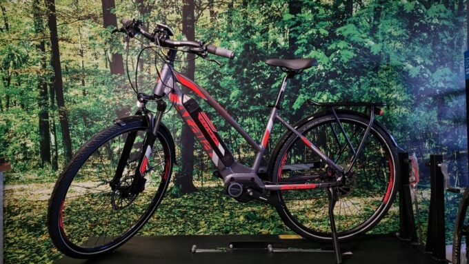Bologna and Modena: E-bike Rental - Motor Valley Discoveries