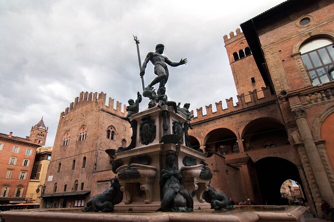 Bologna Highlights Tour - Indulging in Bolognas Cuisine