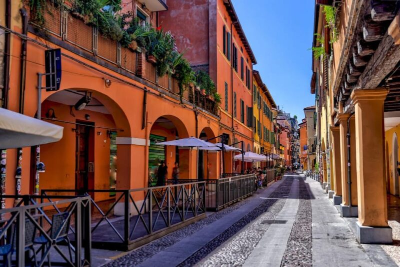 Bologna in 1 Day: Walking Tour With Digital Guide - Key Points
