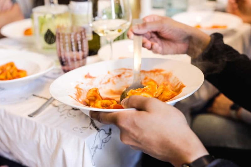 Bologna on the plate : grandma's recipes and secrets - Frequently Asked Questions