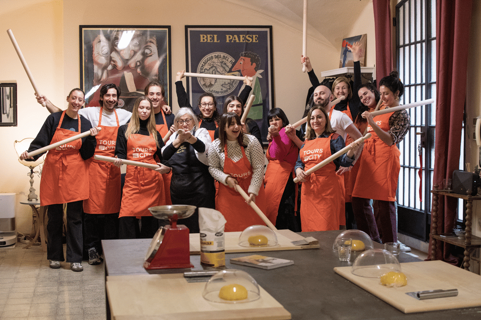 Bologna: Pasta Tagliatelle Ragu Cooking Class With Spritz - Activity Overview and Details