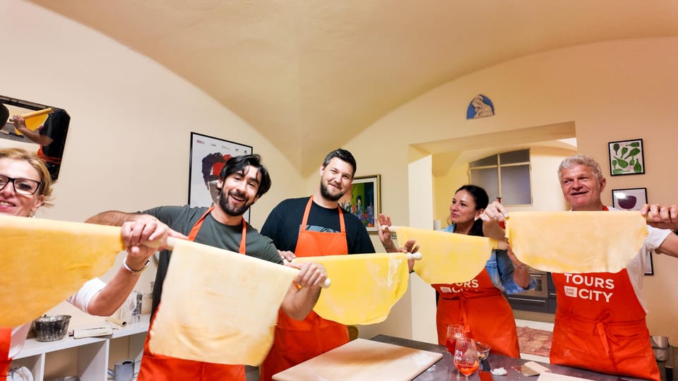 Bologna: Pasta Tagliatelle Ragu Cooking Class With Spritz - Ask Away