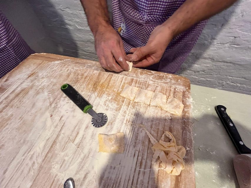 Bologna: Pasta Tagliatelle Ragu Cooking Class With Wine - Discovering the Typical Bologna Home
