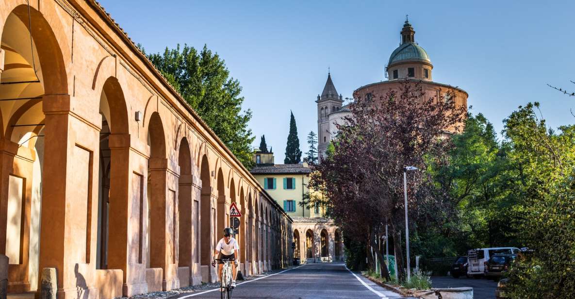 Bologna: Porticoes and Basilica San Luca Guided Tour - Highlights of the Tour