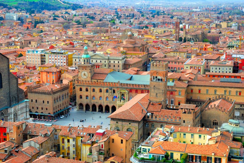 Bologna: Private Guided Walking Tour - Basilica of San Petronio