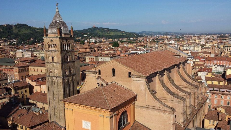 Bologna Private Walk Tour - Highlights of the Tour