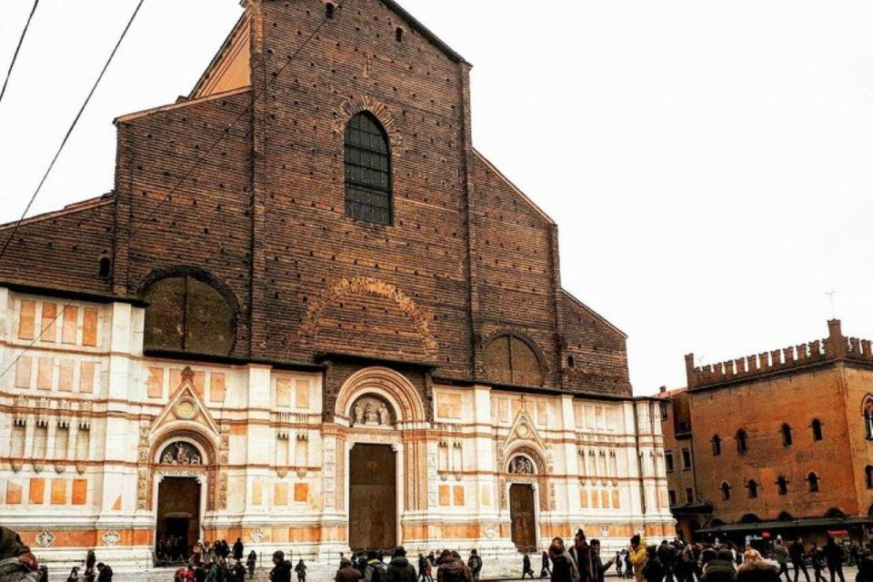 Bologna Private Walking Guided Tour With Licenced Guide - Private Group