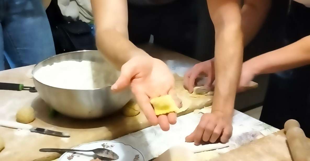 Bologna: Traditional Bolognese Cooking Class With a Meal - Key Points