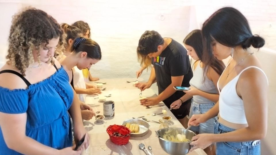 Bologna: Traditional Bolognese Cooking Class With a Meal - Class Details
