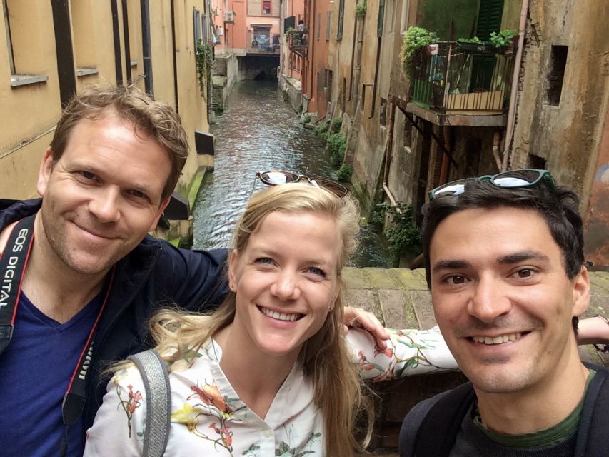 Bologna With a Local: Customized Private Meet-Up - Iconic Attractions and Off-the-Beaten-Path Spots
