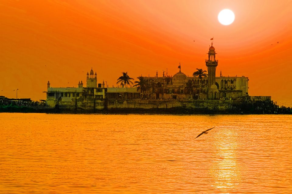 Bombay by Dawn - Detailed Itinerary