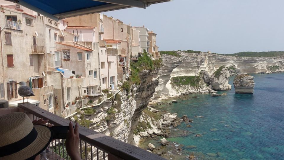 BONIFACIO - CORSICA: A TRIP FROM SARDINIA - Shopping and Dining Options