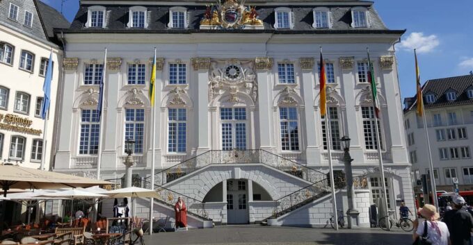Bonn: Private City Highlights Walking Tour - Influence of the Kurfürsten