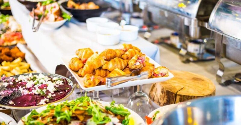 Bonn: Sunday Brunch Buffet With Cologne Live Music - Experience Highlights