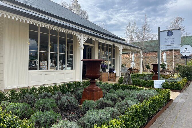 Bonorong Wildlife Park and Richmond Afternoon Tour from Hobart - FAQ