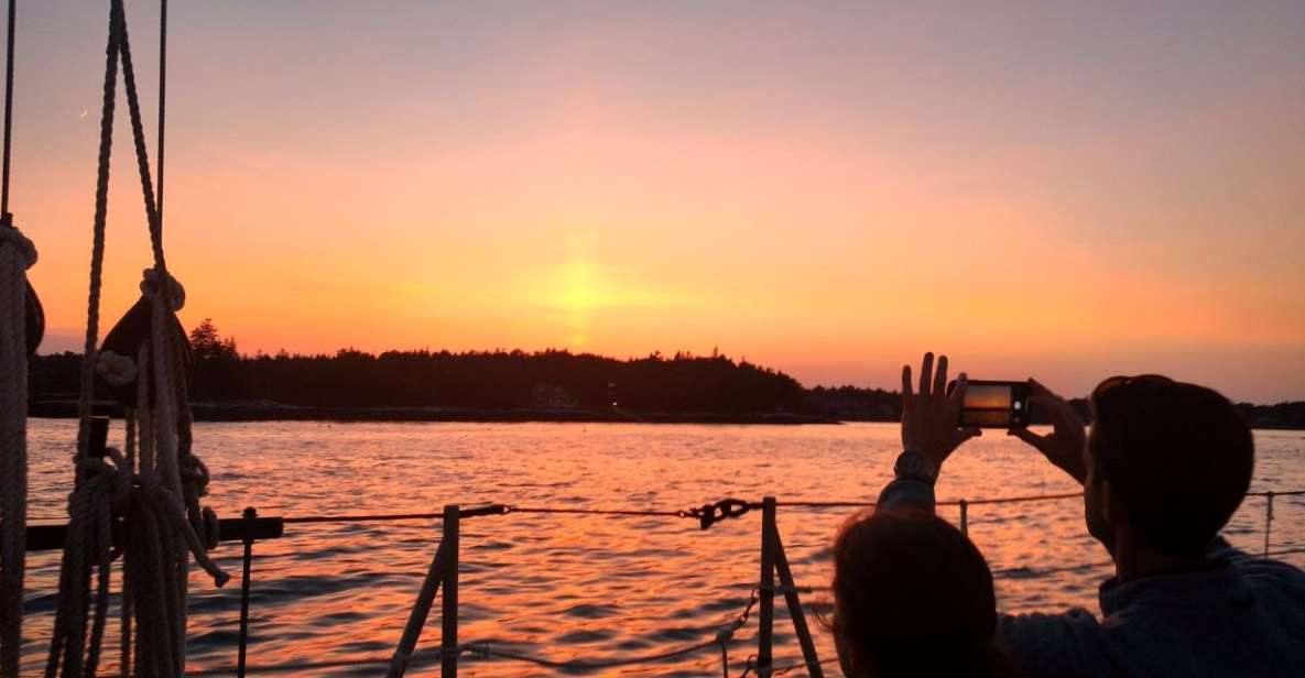Boothbay Harbor: Sunset Sail to See the Maine Coastline - Key Points