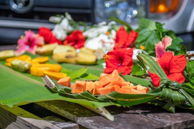 Bora Bora Combo SNORKELING & JEEP SAFARI Adventure Tour - Jeep Safari Exploration